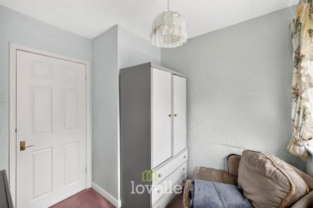 3 bedroom Semi-detached house for sale in Weelsby View, New Waltham, DN36