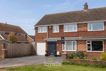 Charles Avenue, New Waltham, DN36