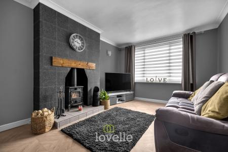 4 bedroom Semi-detached house for sale in Charles Avenue, New Waltham, DN36
