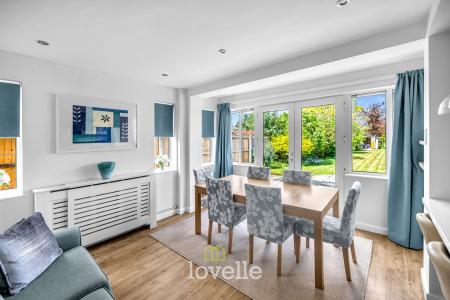 4 bedroom Detached house for sale in Humberston Avenue, Humberston, DN36