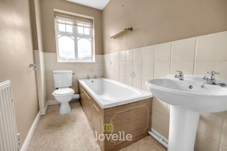 4 bedroom Detached house for sale in Hampton Close, Cleethorpes, DN35
