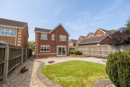 4 bedroom Detached house for sale in Hampton Close, Cleethorpes, DN35
