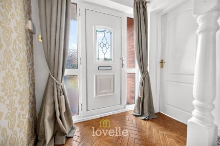 4 bedroom Detached house for sale in Tintagel Way, New Waltham, DN36