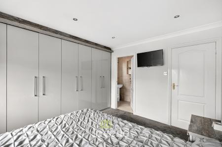 4 bedroom Detached house for sale in Tintagel Way, New Waltham, DN36