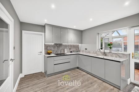 4 bedroom Detached house for sale in Tintagel Way, New Waltham, DN36