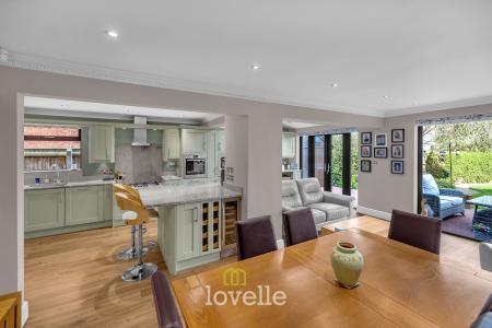 5 bedroom Detached house for sale in Tetney Road, Humberston, DN36