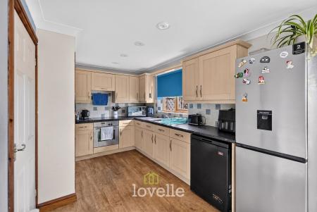 3 bedroom Detached house for sale in Swaby Close, Marshchapel, DN36