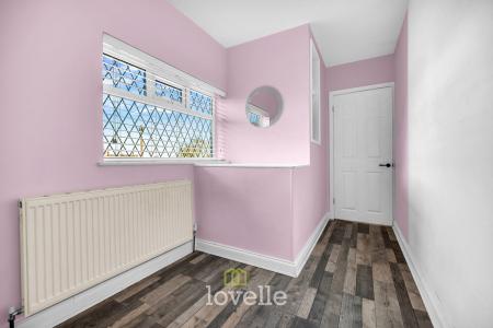 3 bedroom Terraced House for sale in School Walk, Cleethorpes, DN35