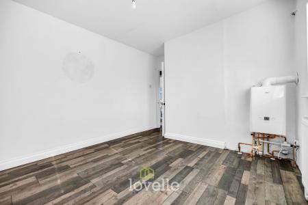 3 bedroom Terraced House for sale in School Walk, Cleethorpes, DN35