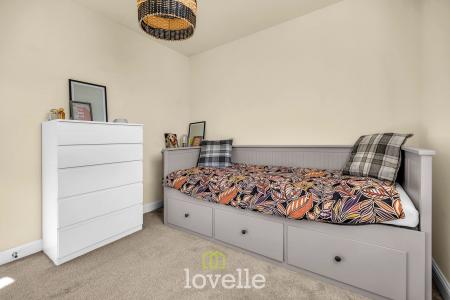 3 bedroom Semi-detached house for sale in Binbrook Drive, New Waltham, DN36
