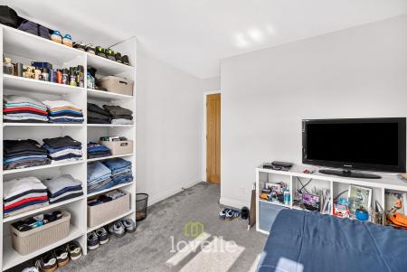 4 bedroom Detached house for sale in Joseph Ogle Close, New Waltham, DN36
