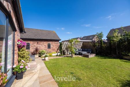 4 bedroom Detached house for sale in Molinari Avenue, Tetney, DN36