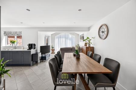 4 bedroom Detached house for sale in Molinari Avenue, Tetney, DN36