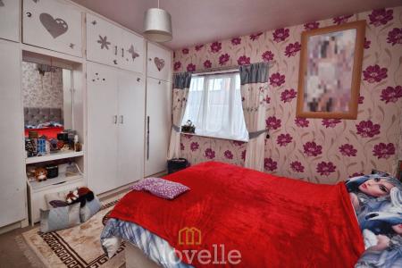 3 bedroom Terraced House for sale in Lovett Street, Cleethorpes, DN35