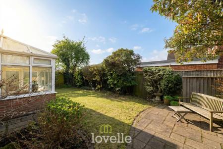 3 bedroom Detached house for sale in Hardys Road, Cleethorpes, DN35