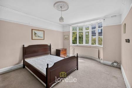 3 bedroom Detached bungalow for sale in Humberston Avenue, Humberston, DN36