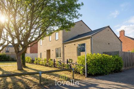 4 bedroom Detached house for sale in The Birches, Humberston, DN36