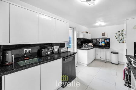 4 bedroom Detached house for sale in Wyndham Road, New Waltham, DN36