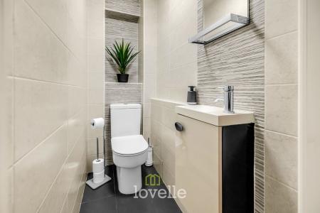 4 bedroom Detached house for sale in Bolingbroke Road, Cleethorpes, DN35