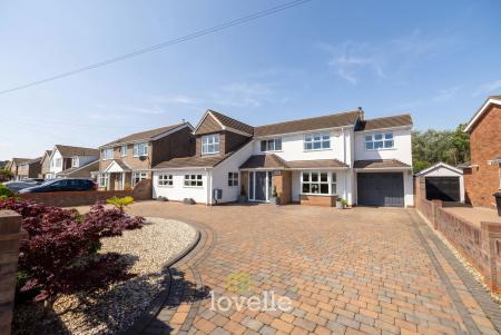 4 bedroom Detached house for sale in Bolingbroke Road, Cleethorpes, DN35