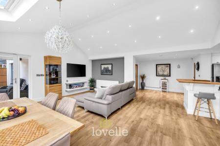 4 bedroom Detached house for sale in Bolingbroke Road, Cleethorpes, DN35