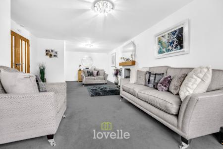 4 bedroom Detached house for sale in Bolingbroke Road, Cleethorpes, DN35