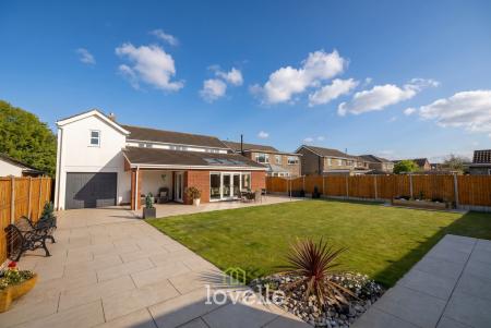 4 bedroom Detached house for sale in Bolingbroke Road, Cleethorpes, DN35