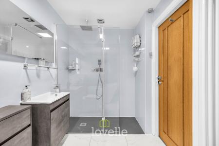 4 bedroom Detached house for sale in Bolingbroke Road, Cleethorpes, DN35