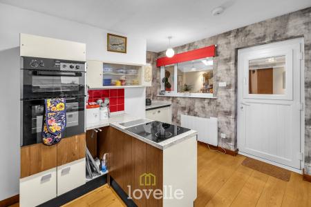 2 bedroom Semi-detached bungalow for sale in Lock Road, North Cotes, DN36