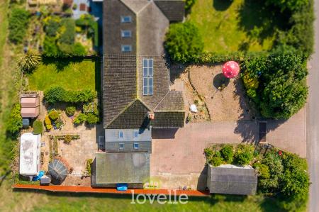 2 bedroom Semi-detached bungalow for sale in Lock Road, North Cotes, DN36
