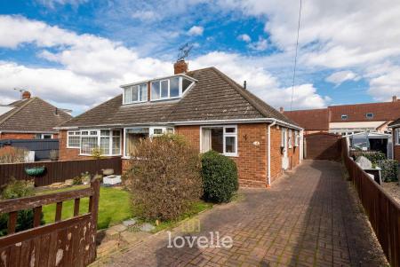 3 bedroom Bungalow for sale in Earl Avenue, New Waltham, DN36
