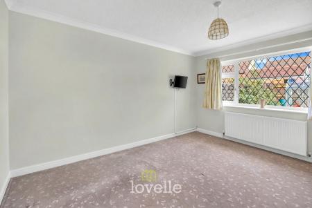 3 bedroom Bungalow for sale in Earl Avenue, New Waltham, DN36