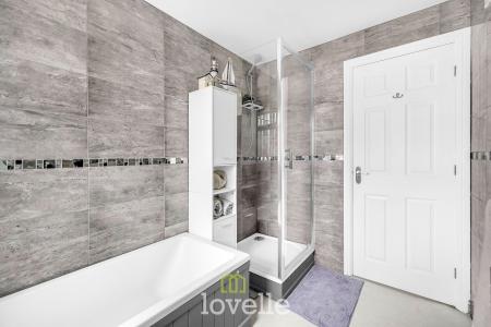 4 bedroom Detached house for sale in Garrick Lane, New Waltham, DN36