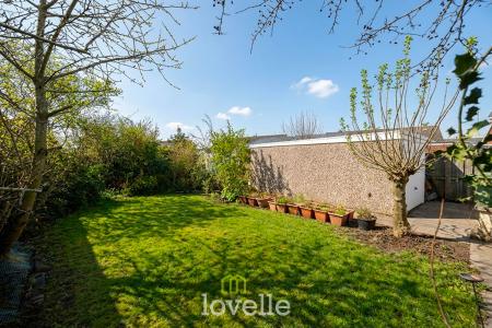 3 bedroom Semi-detached house for sale in Pretymen Crescent, New Waltham, DN36