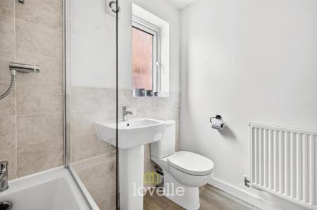 3 bedroom Detached house for sale in Heathland Way, Humberston, DN36