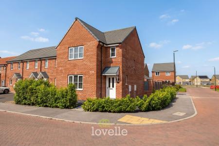 3 bedroom Detached house for sale in Heathland Way, Humberston, DN36