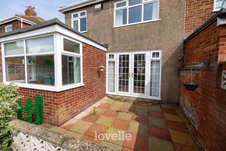 3 bedroom Semi-detached house for sale in Queen Mary Avenue, Cleethorpes, DN35