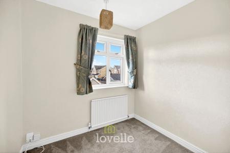 3 bedroom Semi-detached house for sale in Queen Mary Avenue, Cleethorpes, DN35
