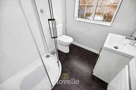3 bedroom Semi-detached house for sale in Queen Mary Avenue, Cleethorpes, DN35