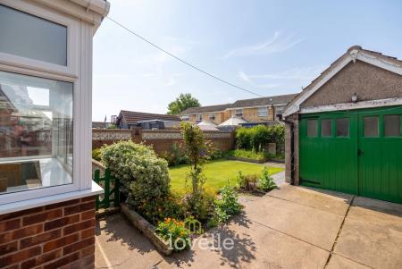3 bedroom Semi-detached house for sale in Queen Mary Avenue, Cleethorpes, DN35
