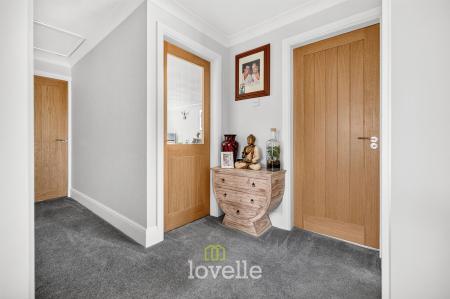 3 bedroom Detached house for sale in Mayfair Court, Cleethorpes, DN35
