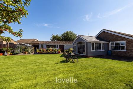 3 bedroom Detached house for sale in Mayfair Court, Cleethorpes, DN35