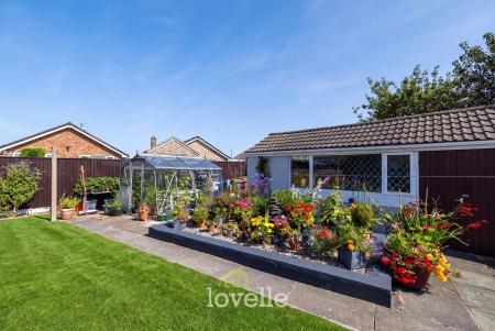 3 bedroom Detached house for sale in Mayfair Court, Cleethorpes, DN35