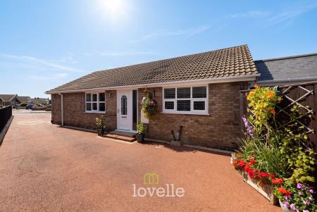 3 bedroom Detached house for sale in Mayfair Court, Cleethorpes, DN35