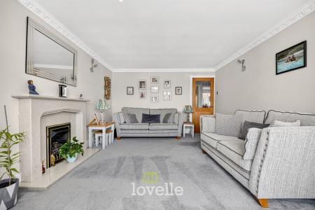 3 bedroom Detached house for sale in Mayfair Court, Cleethorpes, DN35