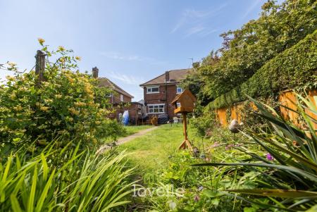 3 bedroom Semi-detached house for sale in Davenport Drive, Cleethorpes, DN35