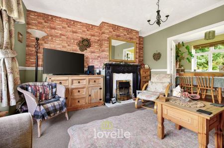 3 bedroom Semi-detached house for sale in Davenport Drive, Cleethorpes, DN35