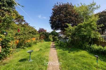 3 bedroom Semi-detached house for sale in Davenport Drive, Cleethorpes, DN35
