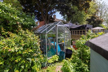 3 bedroom Semi-detached house for sale in Davenport Drive, Cleethorpes, DN35