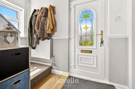 3 bedroom Semi-detached house for sale in Davenport Drive, Cleethorpes, DN35